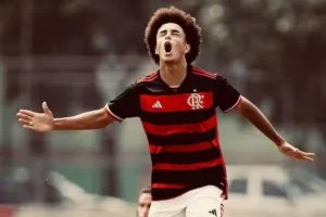 Sem renovar contrato, Ryan Roberto deixa o Flamengo em negócio de quase R$ 60 milhões