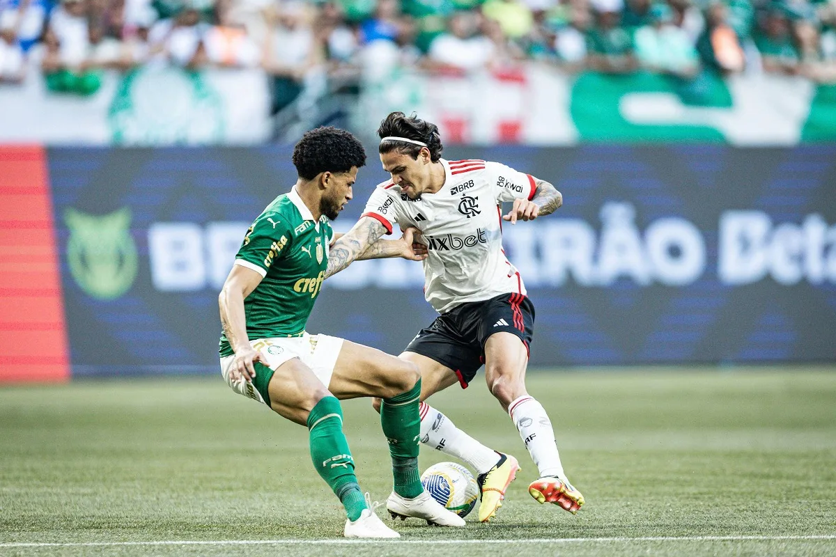 Futebol na TV hoje: Flamengo x Palmeiras é destaque do sábado (23)