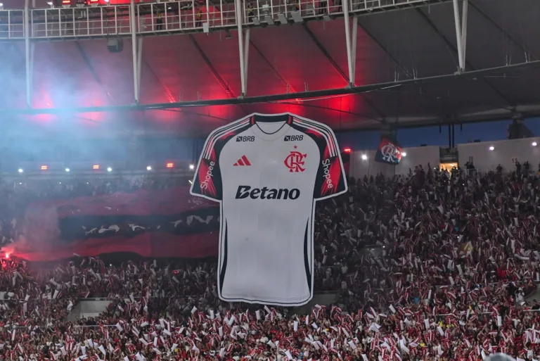Futebol na TV hoje: quinta (7) tem Fla na Liberta, São Paulo na Sula e mais