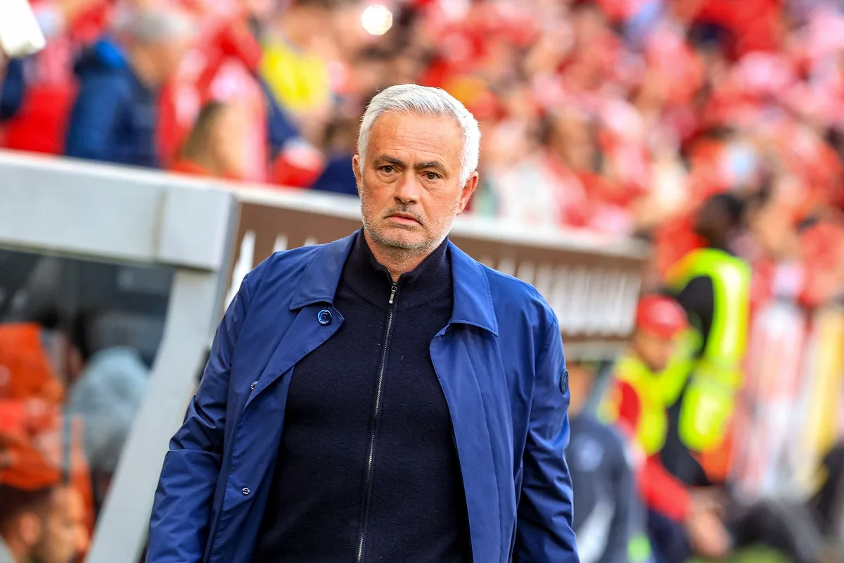 Real Madrid define principais objetivos para José Mourinho; confira