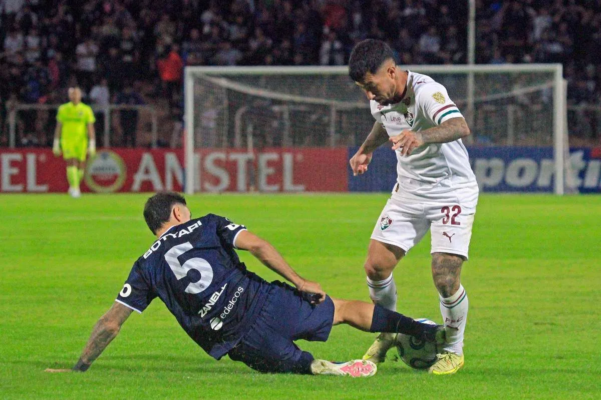 Conmebol recebe alerta de apostas suspeitas em jogo do Fluminense pela Libertadores