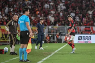 Carrascal expulso contra o Palmeiras
