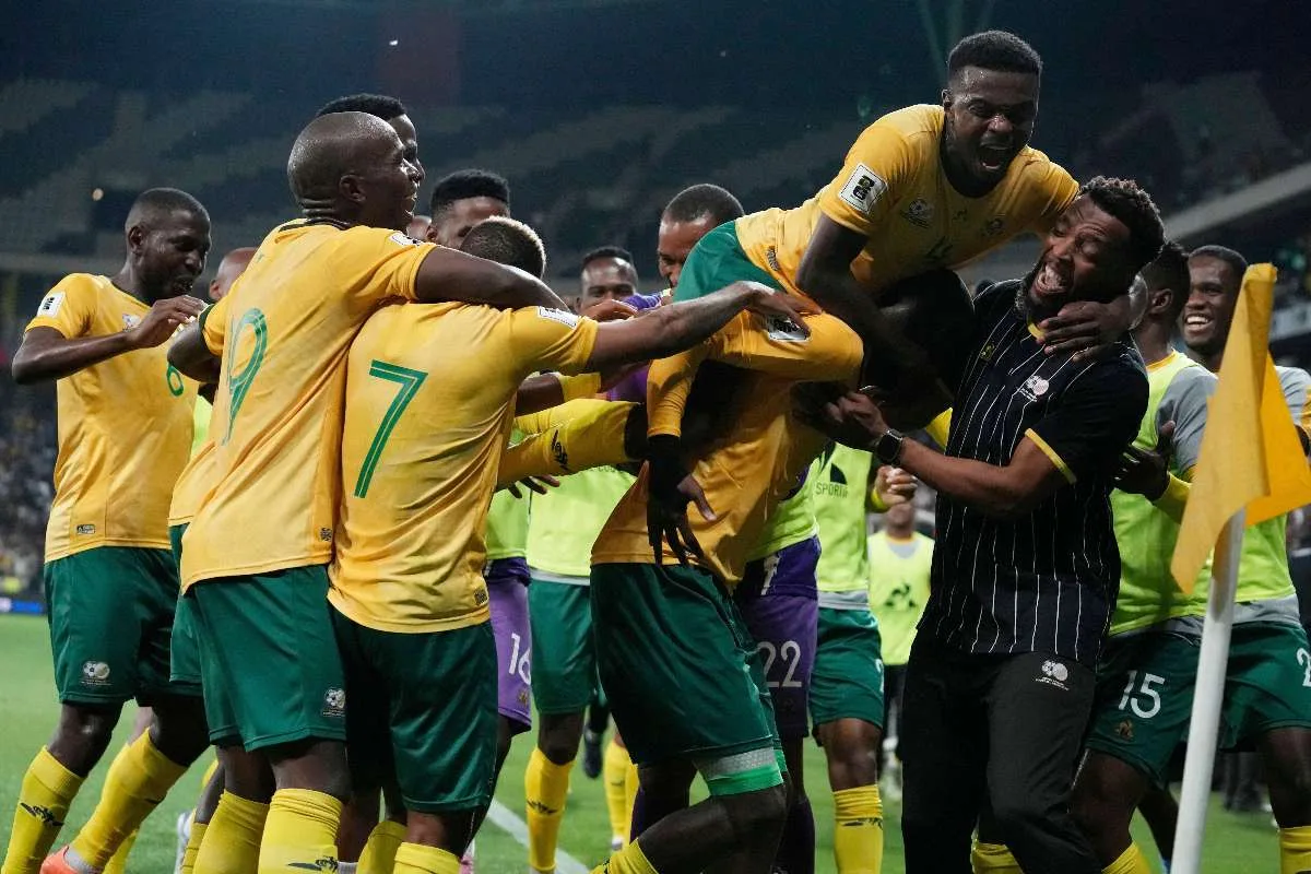 Problema com vistos atrasa viagem da África do Sul antes da estreia na Copa do Mundo