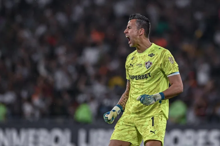 Fábio questiona critérios da Seleção e manda recado após convocação de Weverton