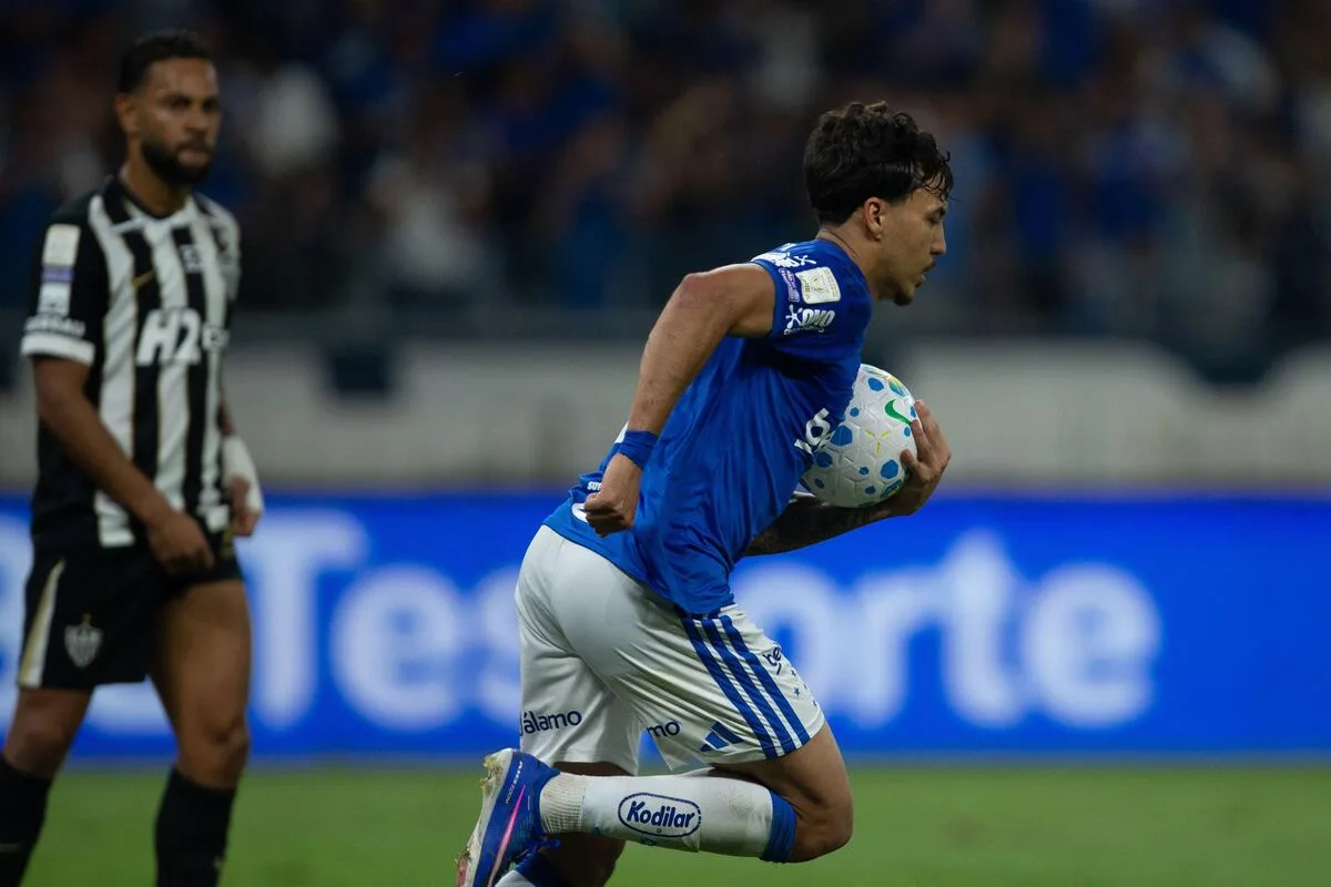 Kaio Jorge pede desculpas e alfineta rival após derrota do Cruzeiro no clássico