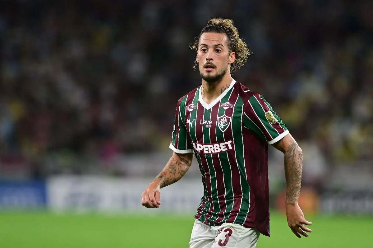 Inter de Milão avalia contratação de Guga para substituir Dumfries, diz jornal