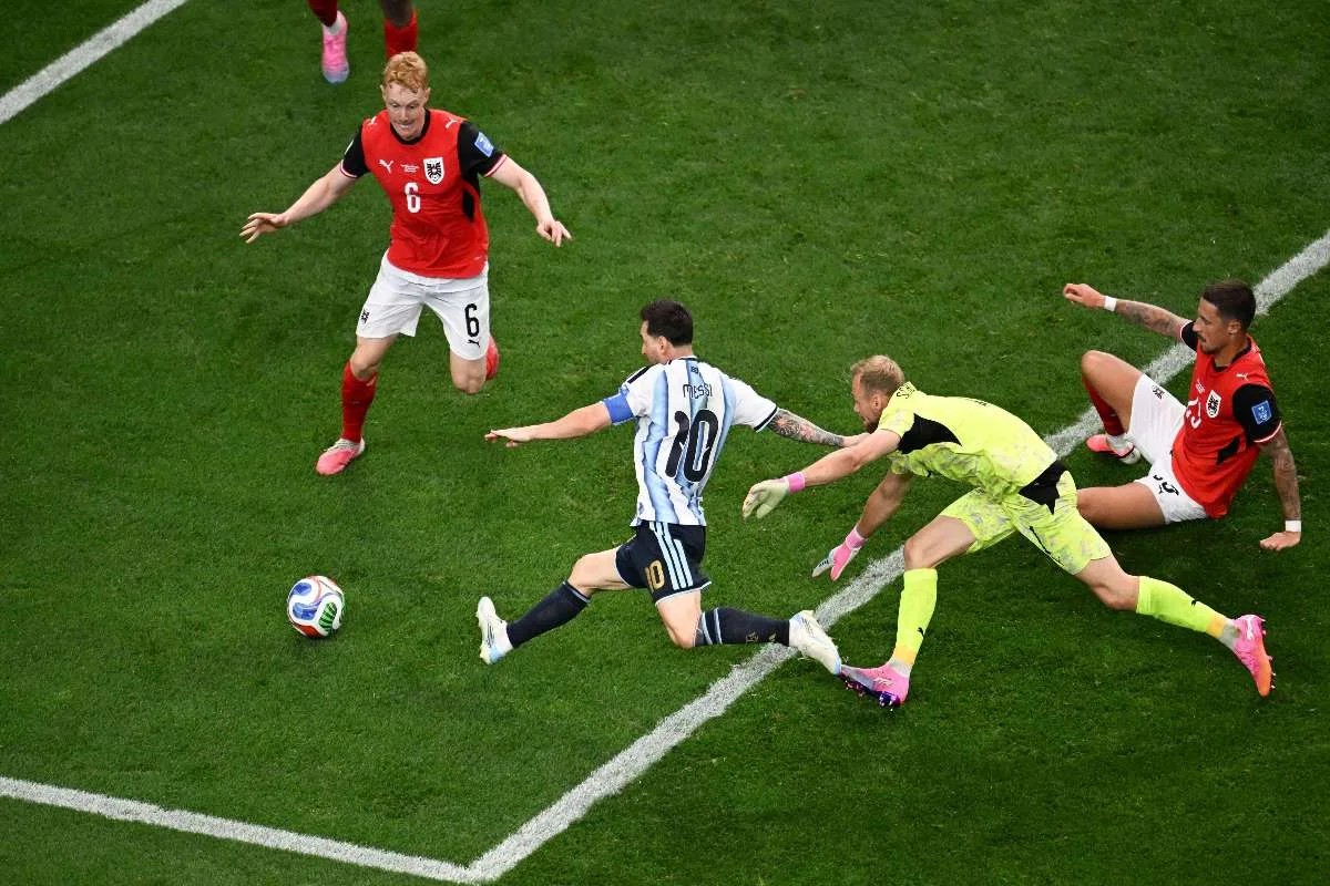 Recorde, gols, vitória e classificação: a noite perfeita de Lionel Messi na Copa do Mundo