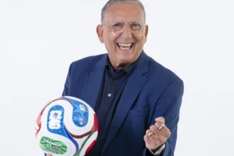 Galvão Bueno vai narrar Brasil x Marrocos no SBT