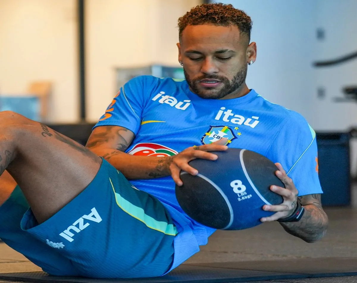 Ancelotti atualiza situação de Neymar e projeta retorno do craque na próxima semana