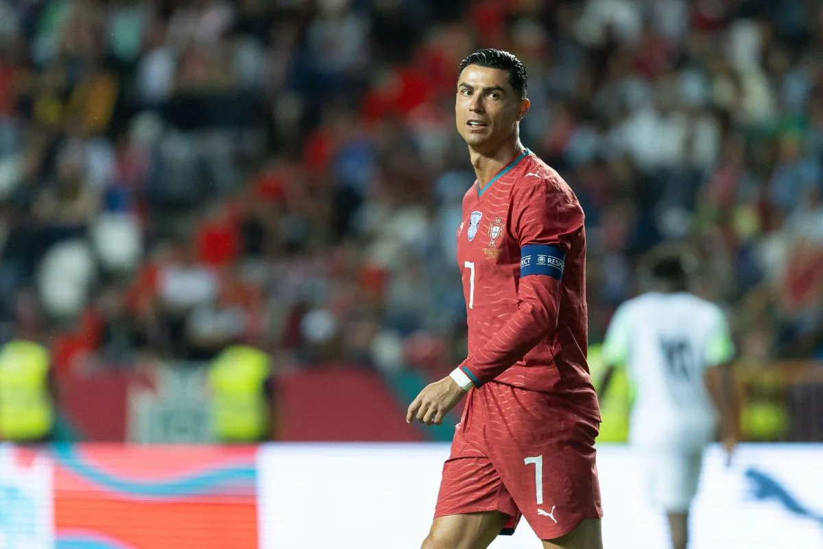 Cristiano Ronaldo exalta Portugal antes da Copa e deixa futuro aberto