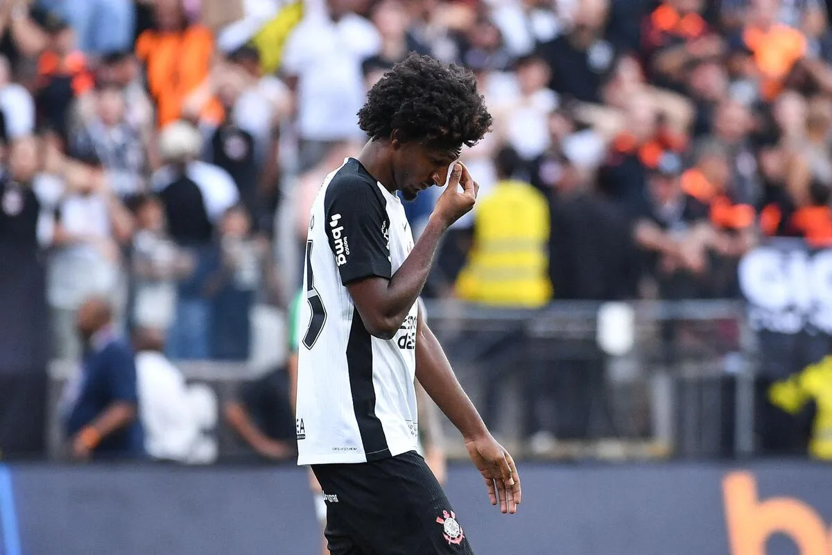 Corinthians é condenado pela FIFA por dívida de Talles Magno e amplia problemas financeiros