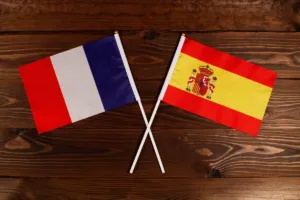 Futebol na TV hoje: onde ver França x Espanha pela Copa do Mundo nesta terça (14)