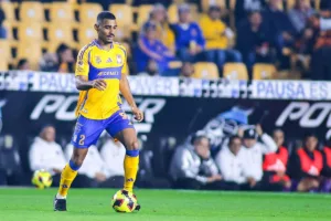 Vasco intensifica busca por zagueiro e monitora Diego Carlos e Joaquim
