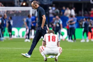 Insatisfação com Tuchel deixa o ambiente da Inglaterra tenso antes de último jogo