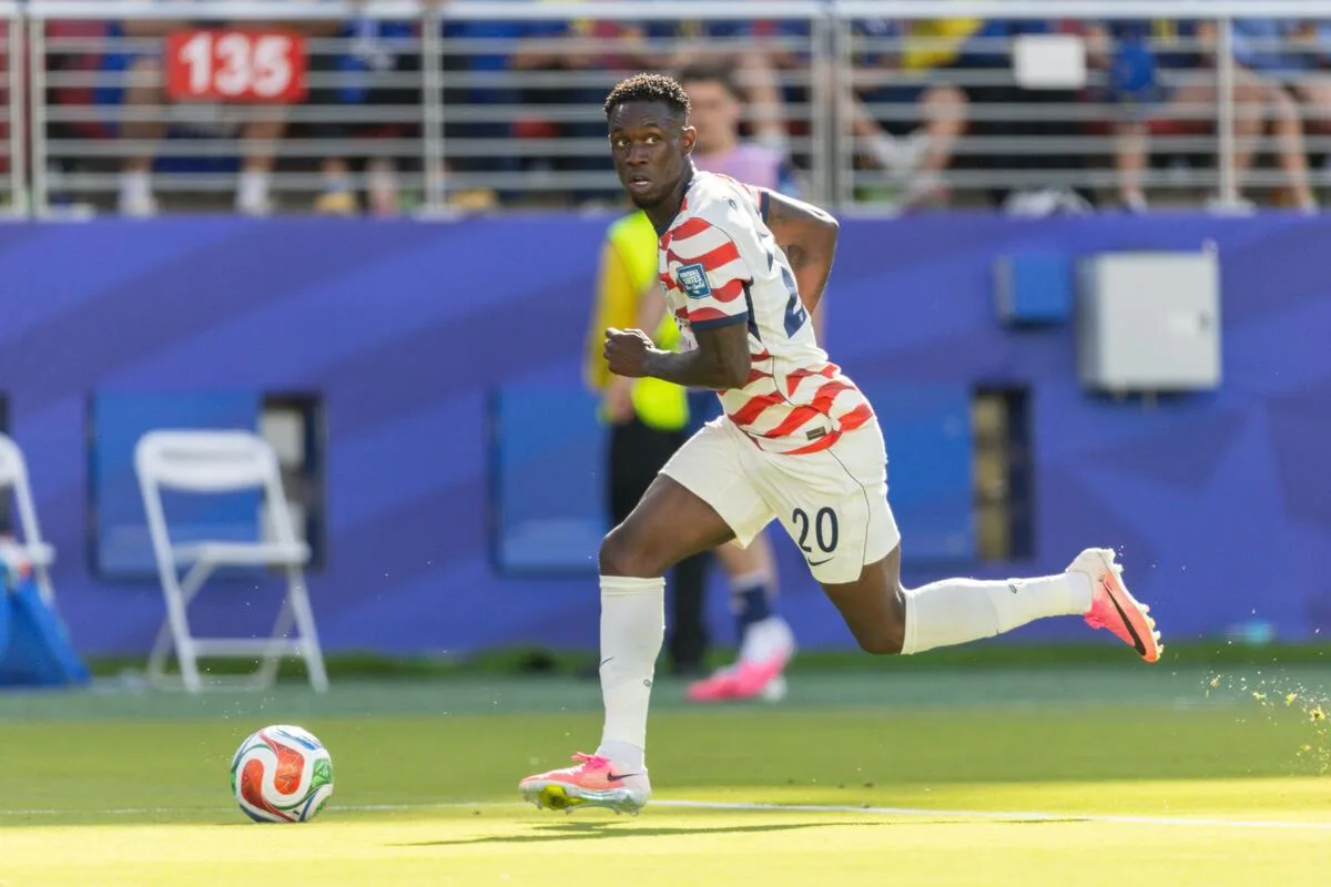 Fifa retira suspensão de Balogun por expulsão e libera atacante dos EUA para as oitavas da Copa