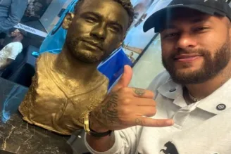 Busto do Neymar