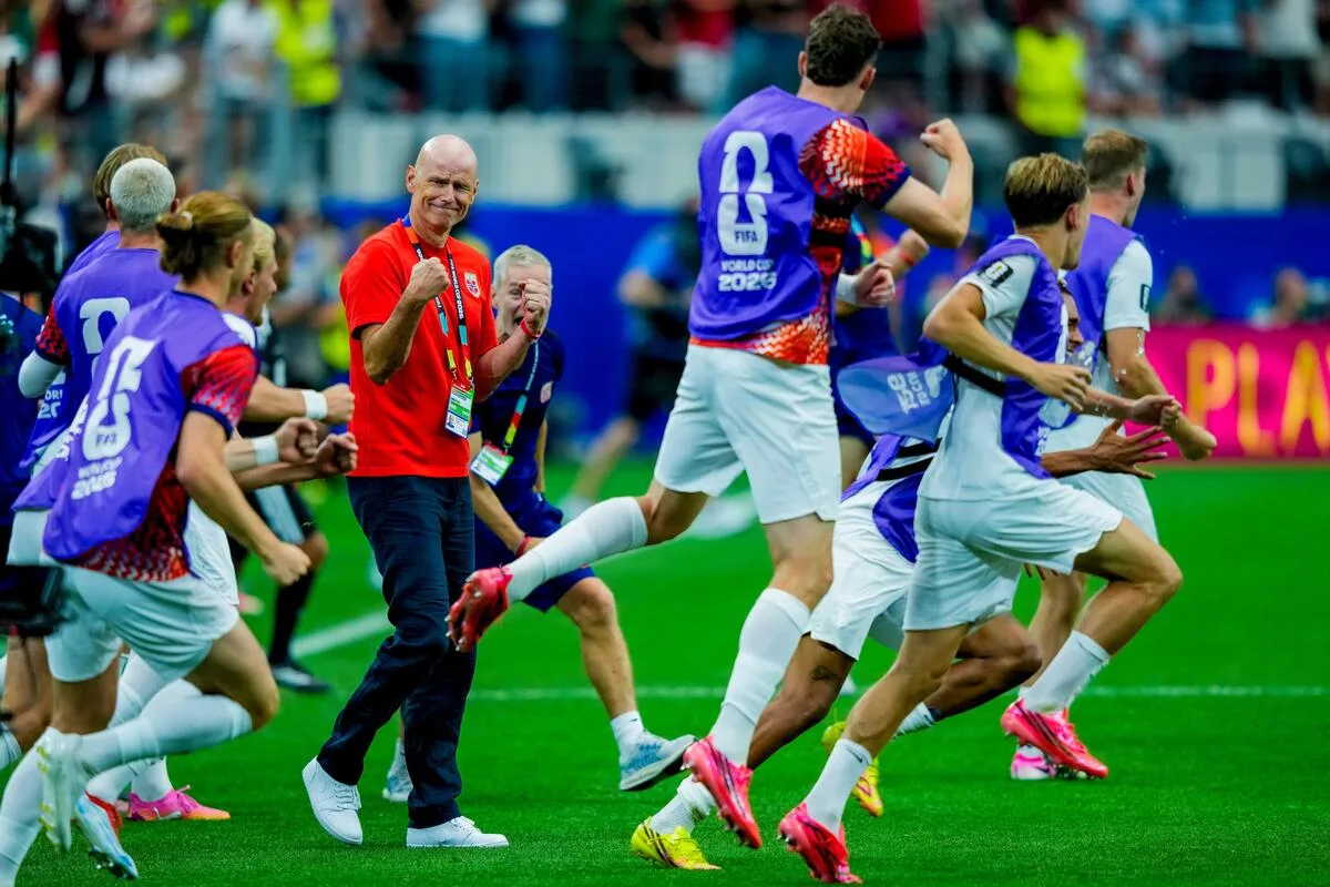 Técnico da Noruega manda recado após classificação: “Pode esperar, Carlo Ancelotti”