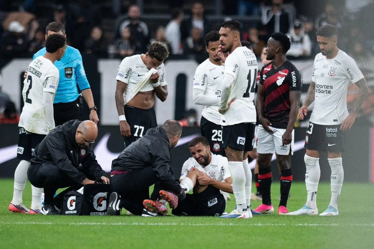 Zakaria Labyad agradece apoio da torcida e projeta retorno ao Corinthians após lesão