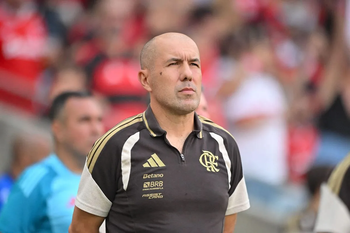 Goleada, elogios e bronca: Jardim deixa sua marca após Flamengo atropelar o Botafogo
