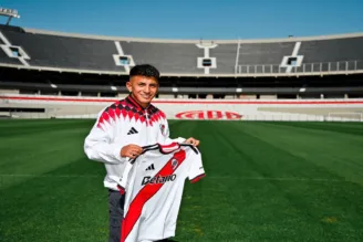 Almada, do River