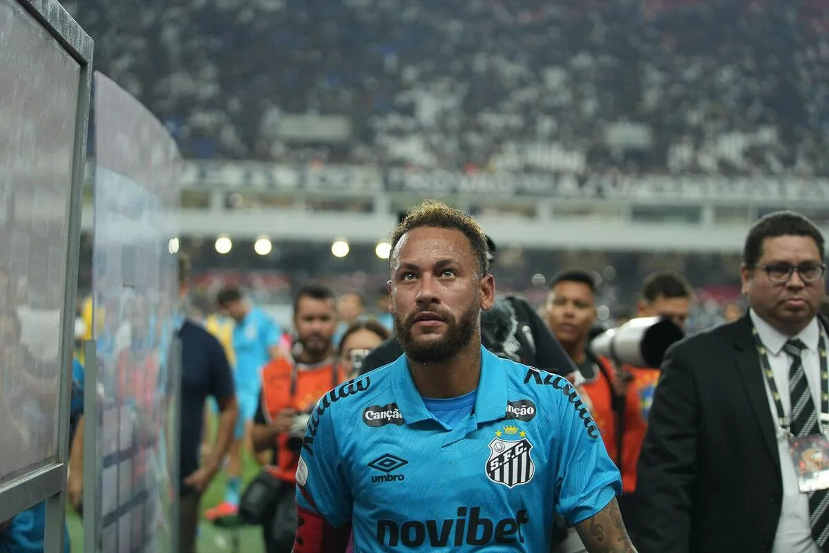 Neymar se envolve em confusão e Presidente do Remo faz ataque pesado ao craque