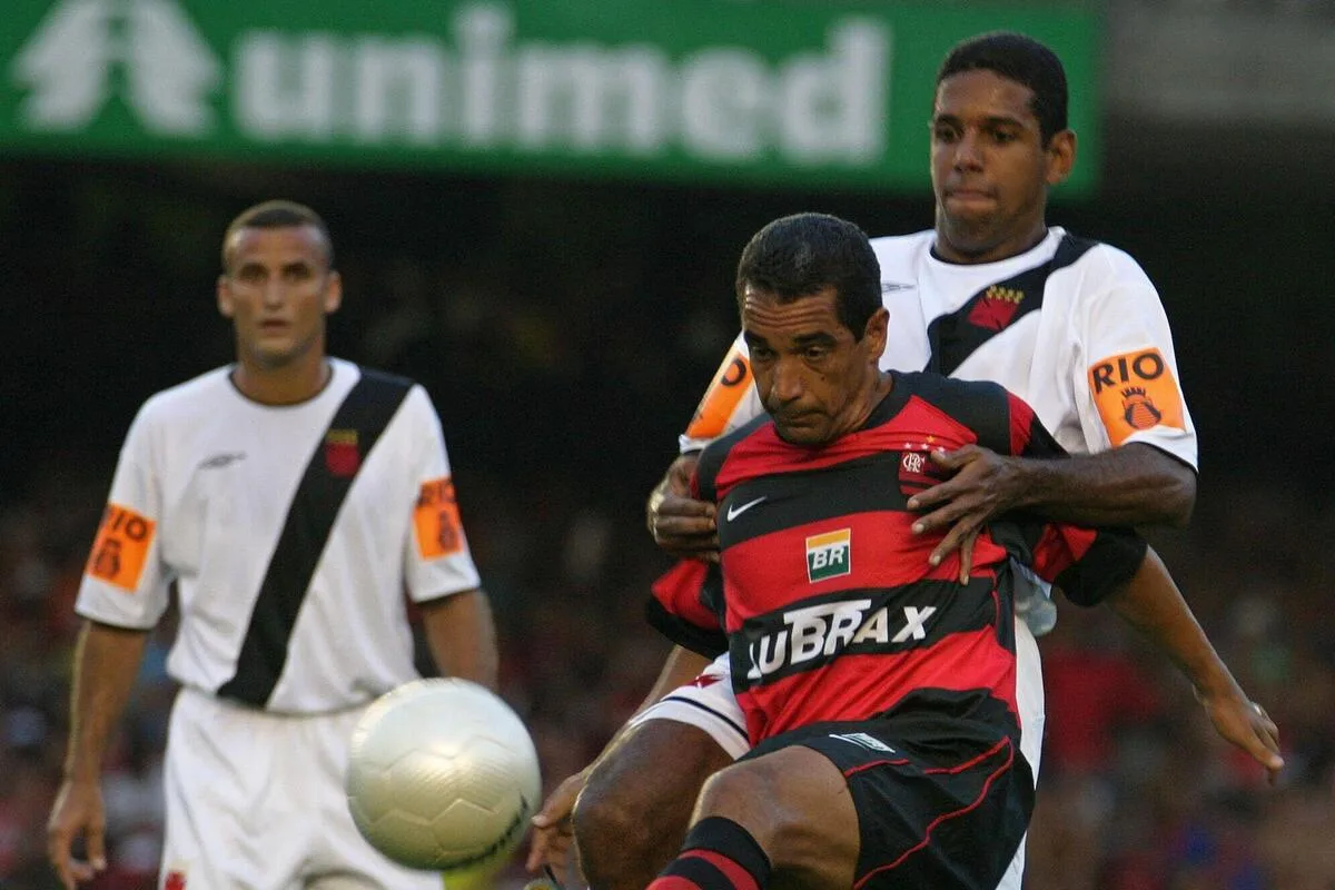 Morre Henrique, ex-zagueiro do Vasco e campeão brasileiro e da Mercosul, aos 49 anos