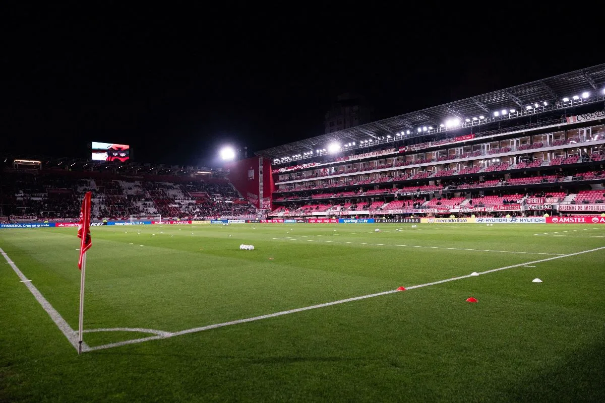Flamengo fecha acordo com Estudiantes e garante 4 mil ingressos para sua torcida na Argentina