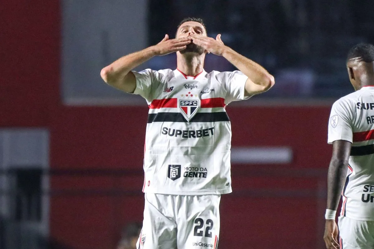 São Paulo perde Domingos Duarte e Aurélio Buta para o restante da temporada após lesões