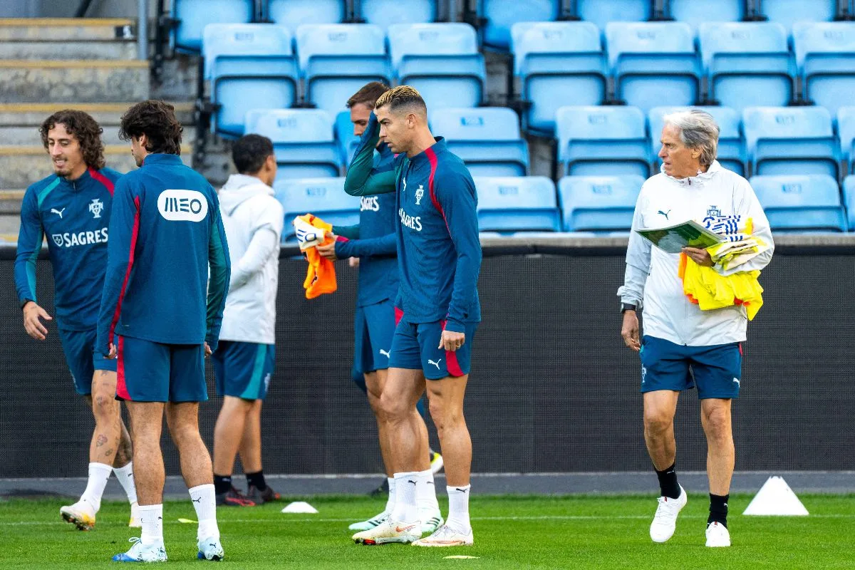 Jorge Jesus explica banco de Cristiano Ronaldo e avisa: “Nenhum jogador vai mudar minhas ideias”