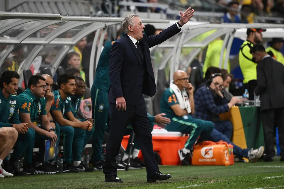 Ancelotti pede paciência após empate do Brasil com a Austrália e defende testes na Seleção