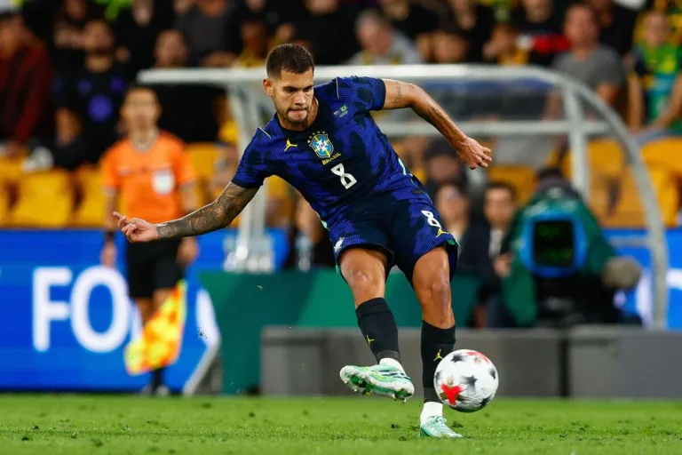 Vini Jr explica pênalti contra Austrália e Bruno Guimarães revela ordem de Ancelotti