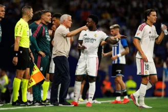 Mourinho e Vinicius Júnior