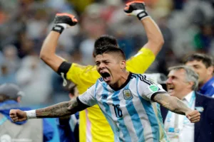 Ex-United e Boca, Marcos Rojo reforça rival do Flamengo na Libertadores