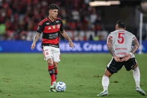 Flamengo se defende após repercussão do caso Rojo e reforça respeito à Conmebol