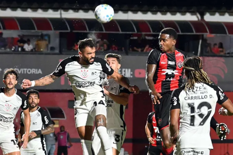 Futebol na TV hoje: segunda-feira (19) tem Corinthians x Vitória e Série B