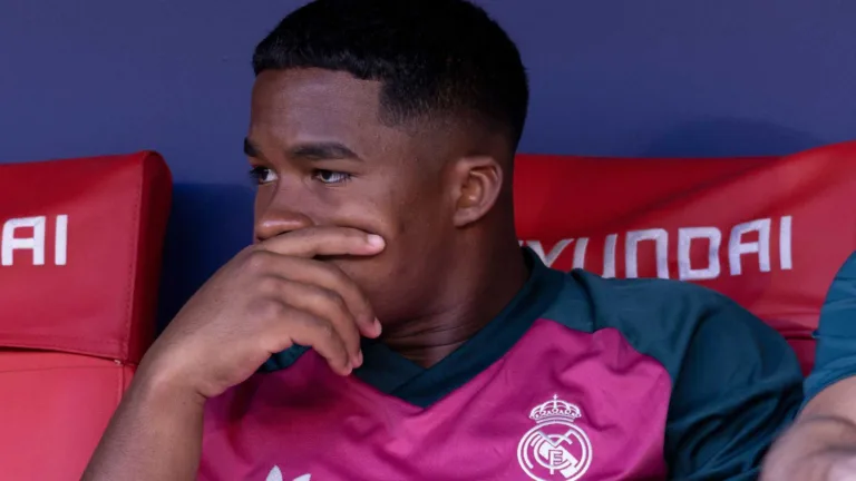 Endrick avalia saída do Real Madrid com Aston Villa favorito e convite de Wesley para a Roma