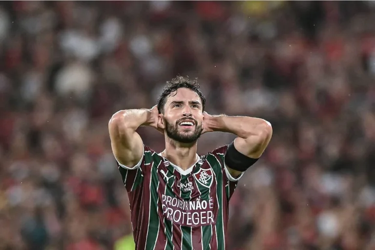 Fluminense confirma lesão de Martinelli após jogo contra o Palmeiras