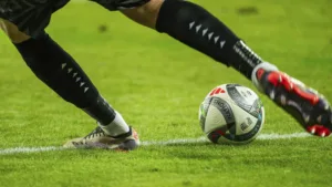 Futebol na TV hoje: do Al-Nassr ao Cruzeiro, saiba onde assistir os jogos nesta segunda-feira (12)