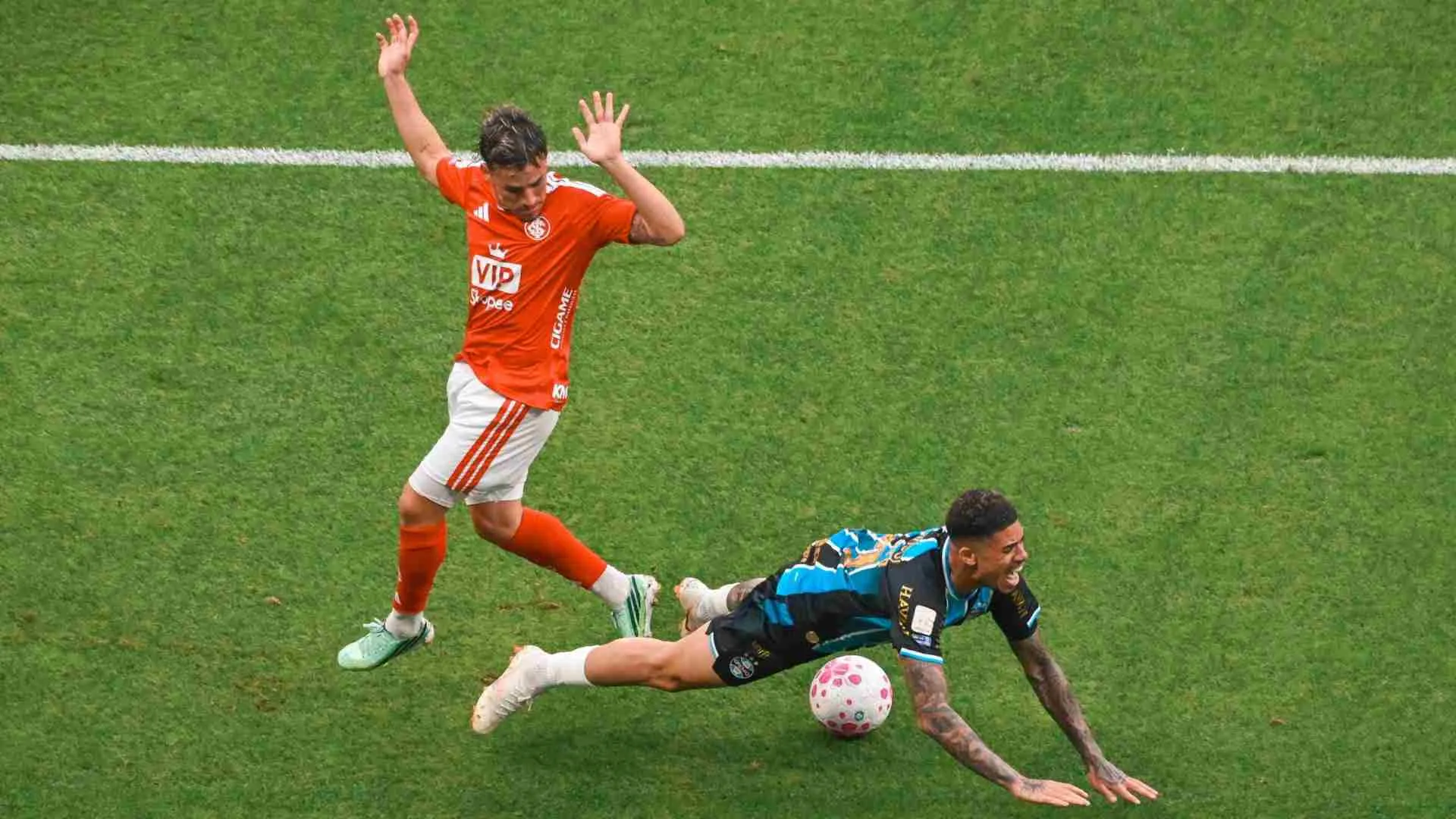 CBF admite erro contra o Grêmio no clássico após reunião com Gaciba