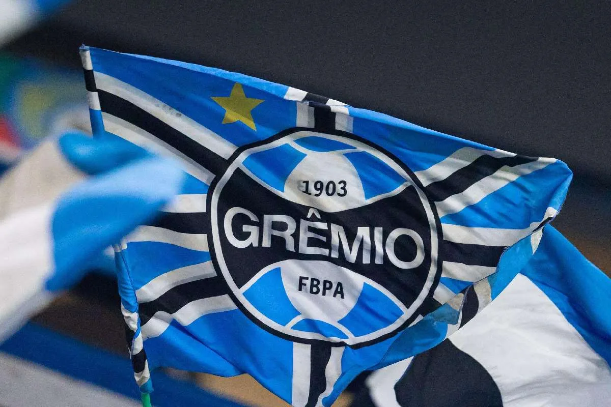 Ex-Grêmio, Emerson Leal sofre infarto e está em estado grave