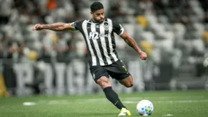 Atlético-MG lidera ranking de gols de falta no Brasileirão