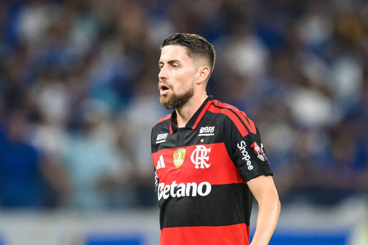 Santos x Flamengo: Jorginho crítica Daronco após expulsão polêmica