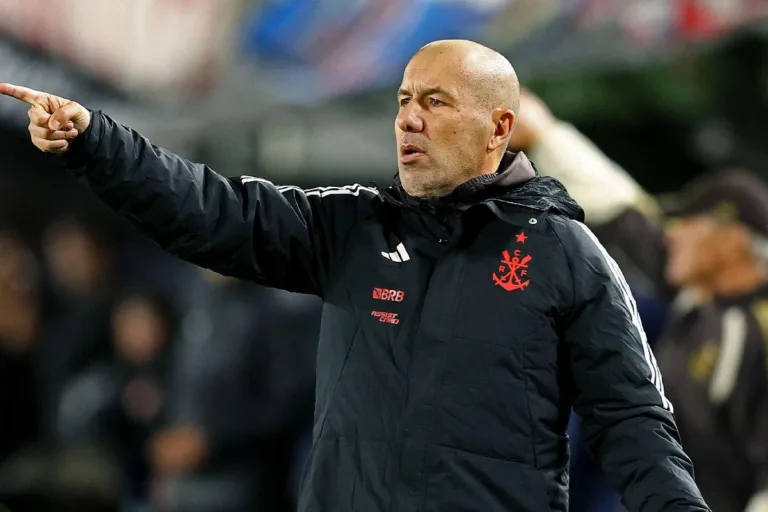 Leonardo Jardim acredita que Flamengo ainda pode chegar à final da Libertadores