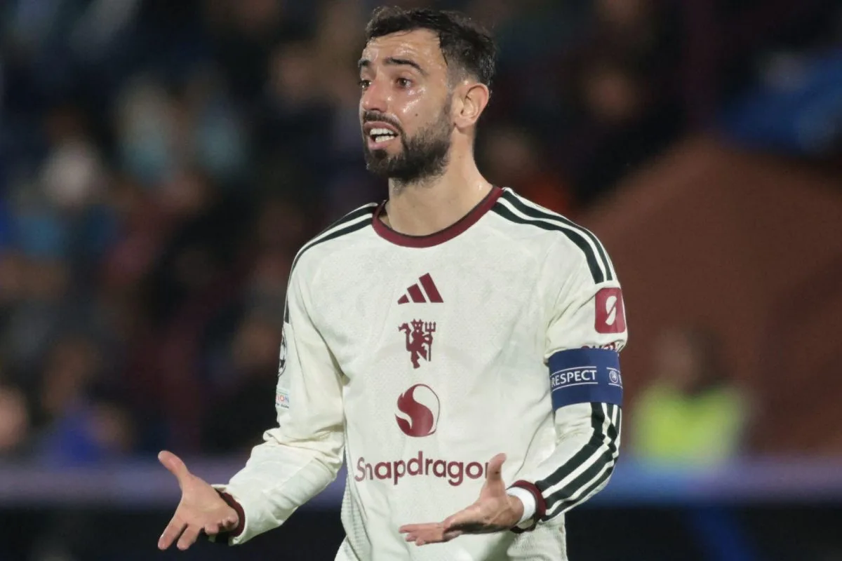 Bruno Fernandes critica tática de Carrick após goleada do Manchester United na Champions League