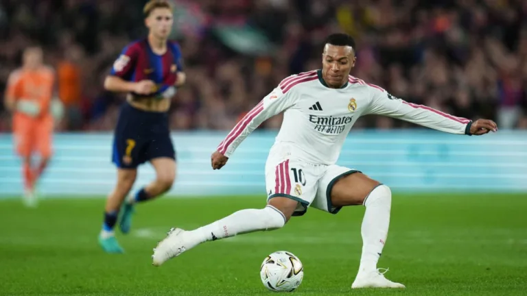 Mbappé chega a 100 gols no Real Madrid e iguala Morientes; veja média e ranking