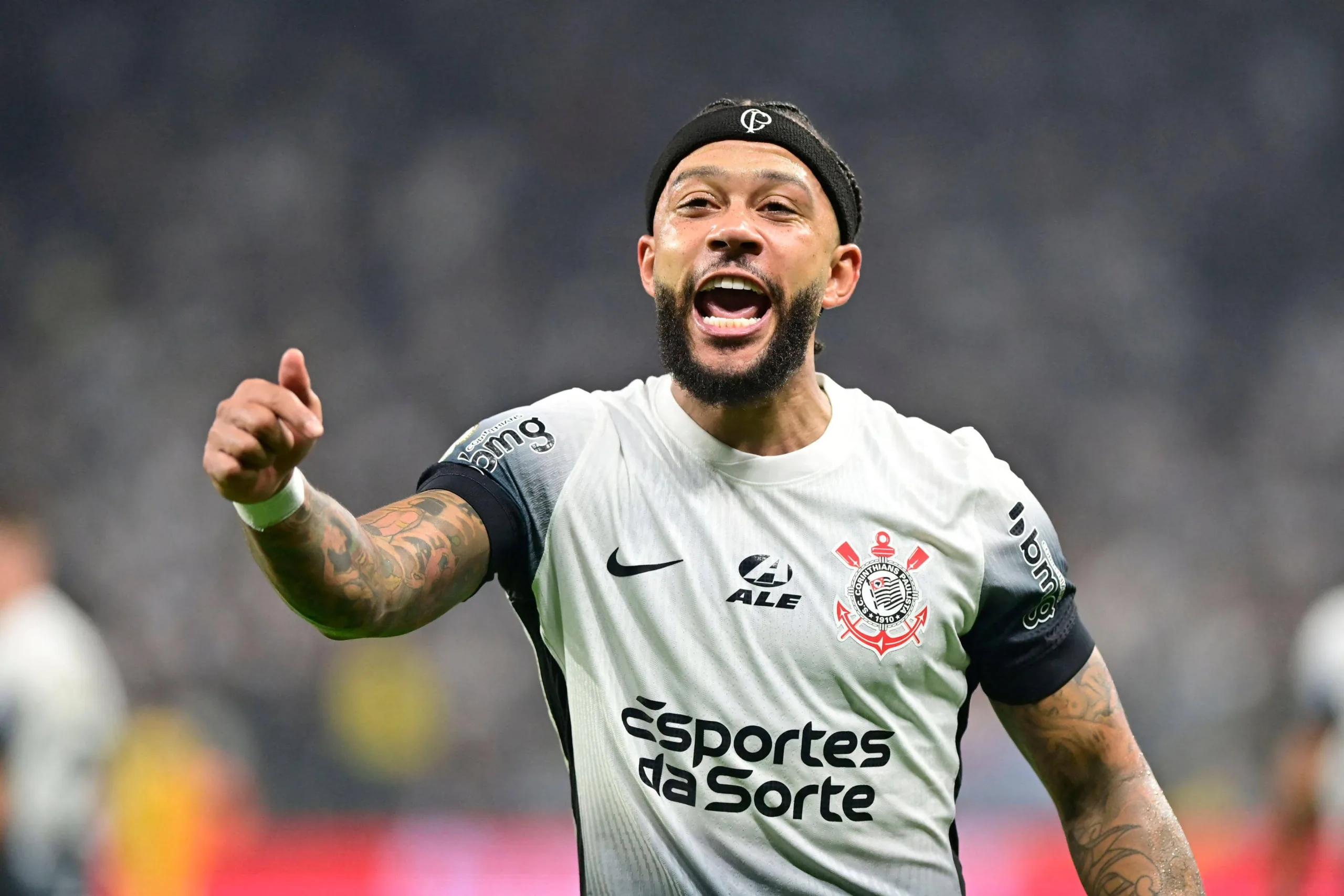 Com novo técnico e sob pressão, Internacional e Corinthians fazem jogo decisivo no Beira-Rio
