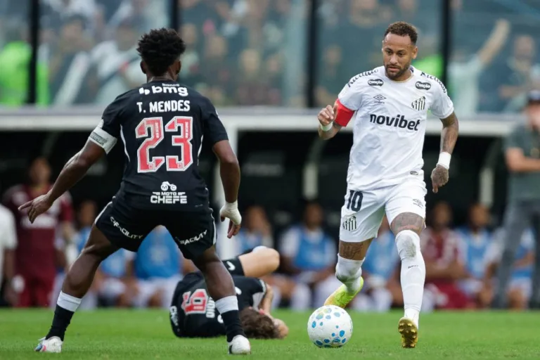 Neymar posta camisa de Paredes após Boca Jrs eliminar o Vasco