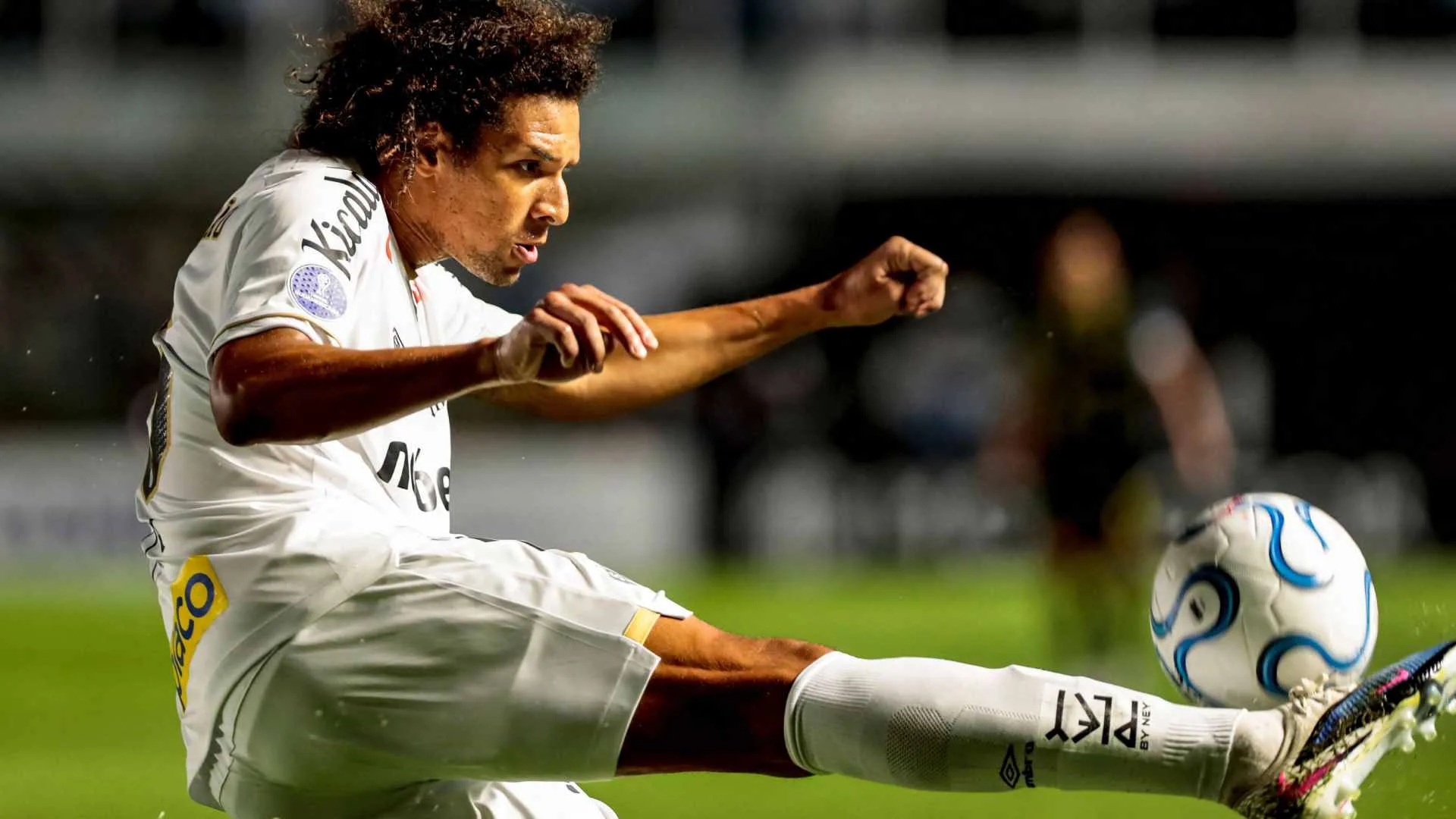 Santos perde Willian Arão por lesão antes de sequência com clássico no Brasileirão
