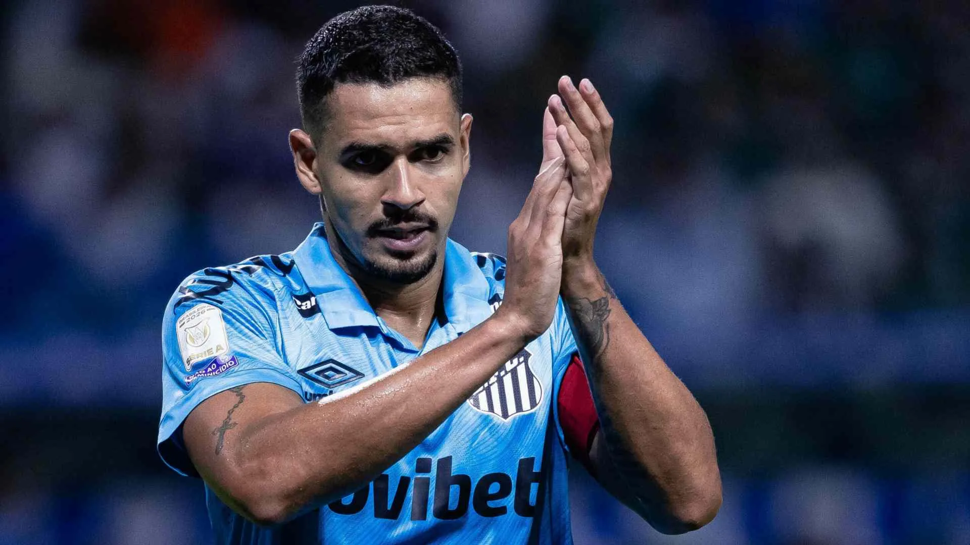 Lucas Veríssimo sofre lesão e pode não jogar mais pelo Santos em 2026