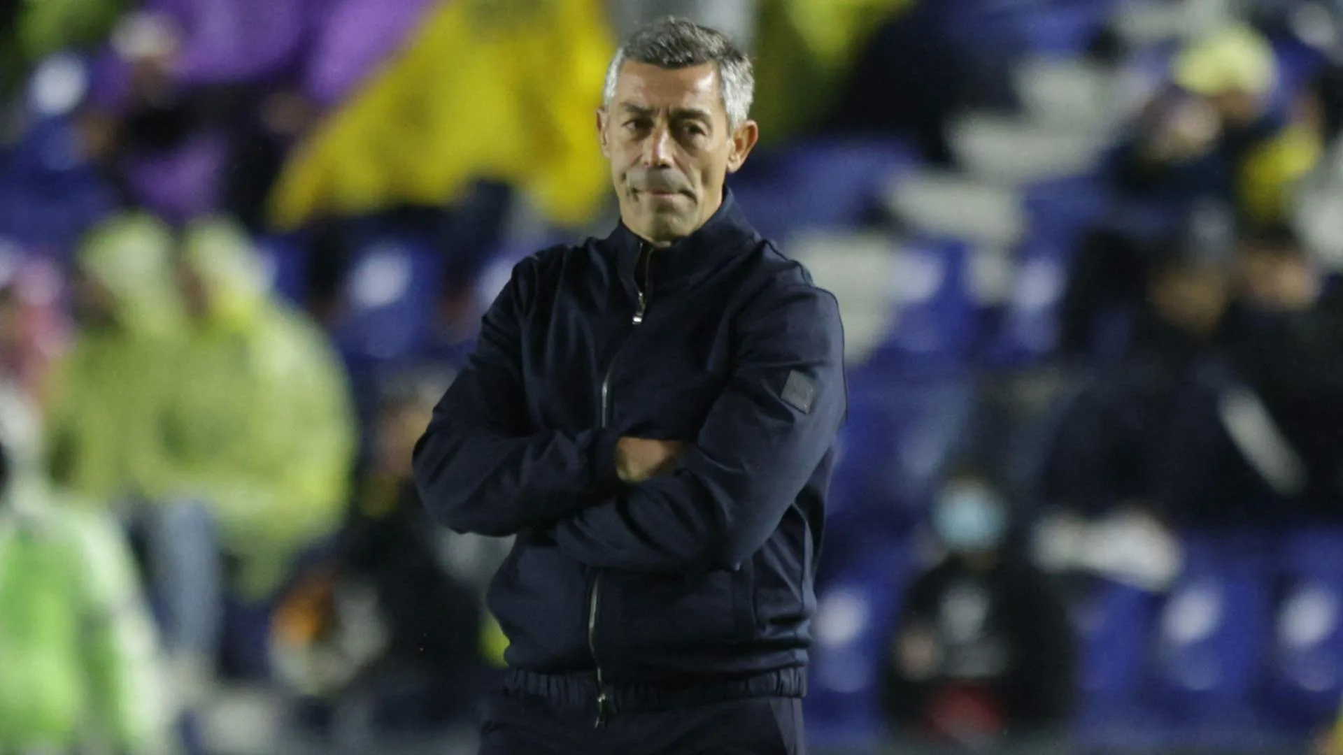 Santos recebe três novos transfer bans por dívida com Caixinha e auxiliares